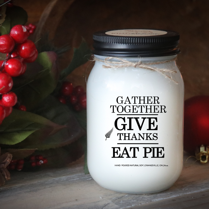 KINDMOOSE CANDLE CO 16 oz Candle Apple Pie / Black Gather Together, Give Thanks & Eat Pie
