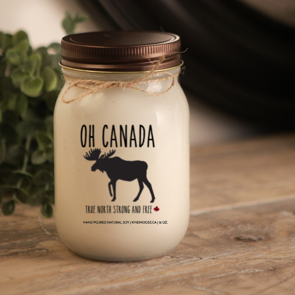 KINDMOOSE CANDLE CO 16 oz Candle Apple Pie / Distressed Bronze Oh Canada