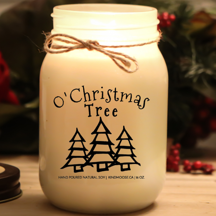 KINDMOOSE CANDLE CO 16 oz Candle O' Christmas Tree