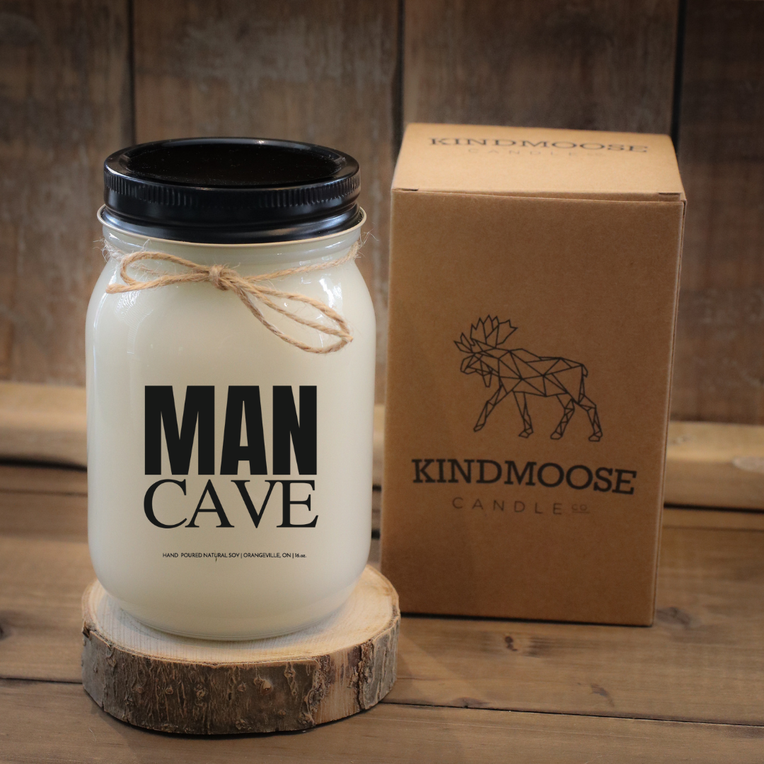 KINDMOOSE CANDLE CO 16 oz Candle Roasted Espresso / Black Man Cave Best Dad Ever - Soy Candles, Hand poured in Orangeville, Ontario